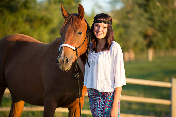Brooklyn Hufnagle senior portraits-0340